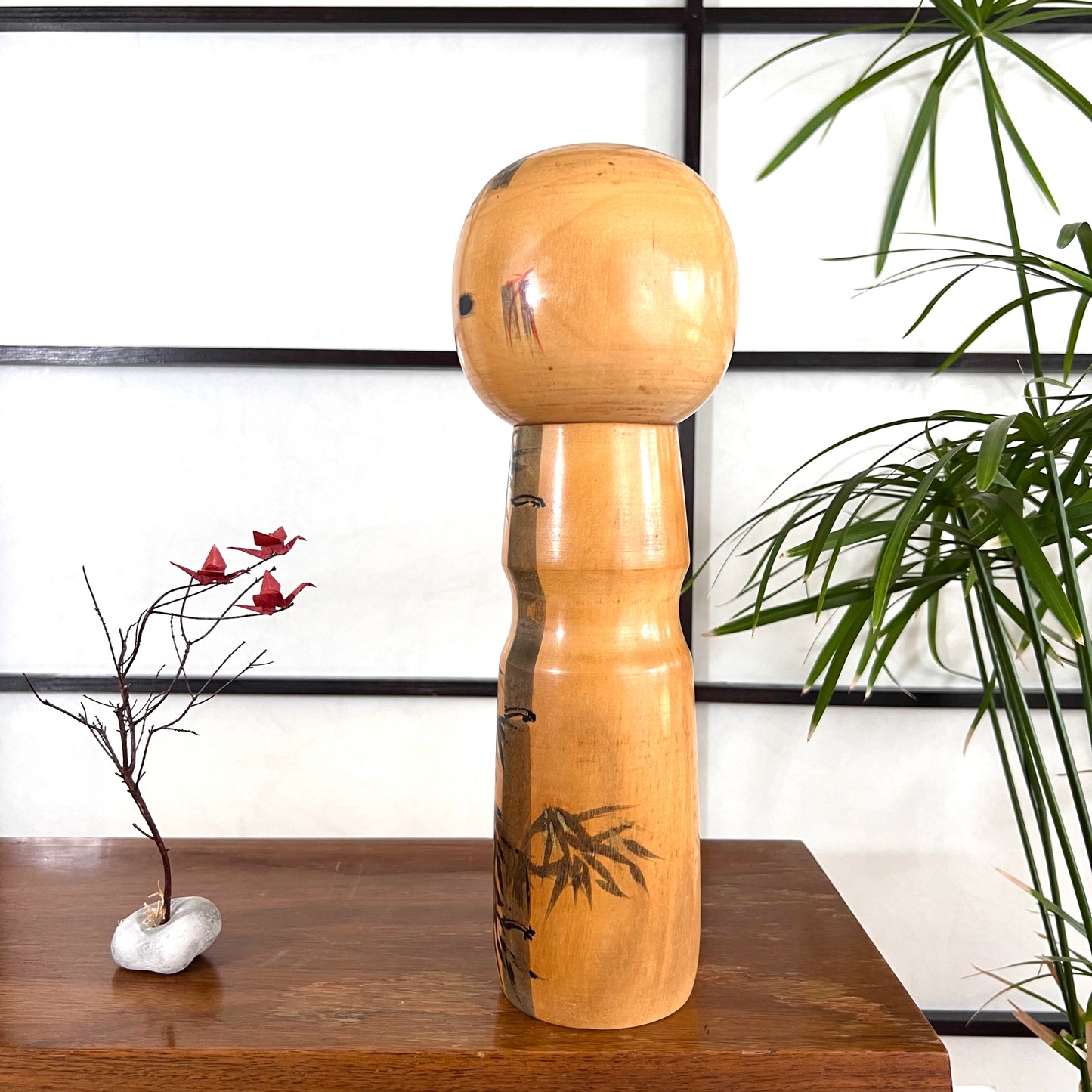 poupee japonaise kokeshi de aida seiho decor bambou profil2