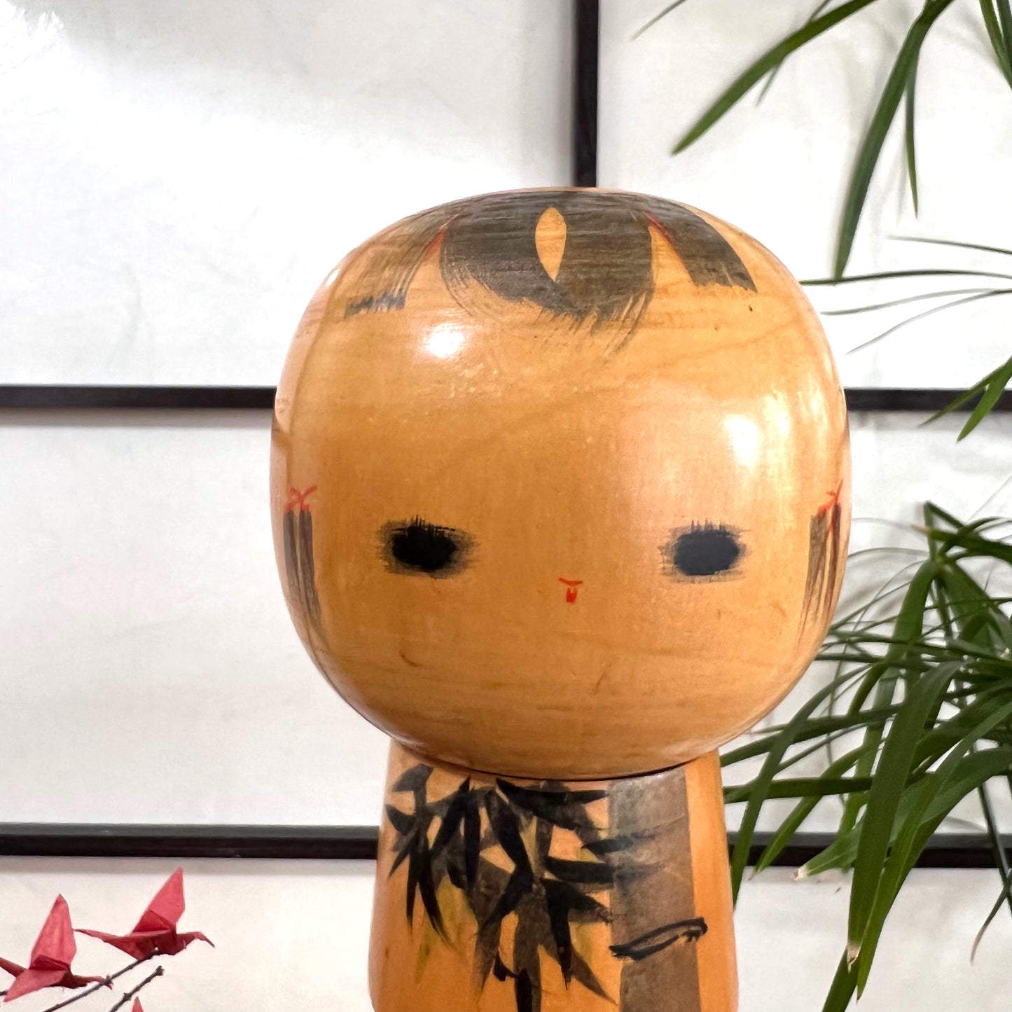 poupee japonaise kokeshi de aida seiho decor bambou tete