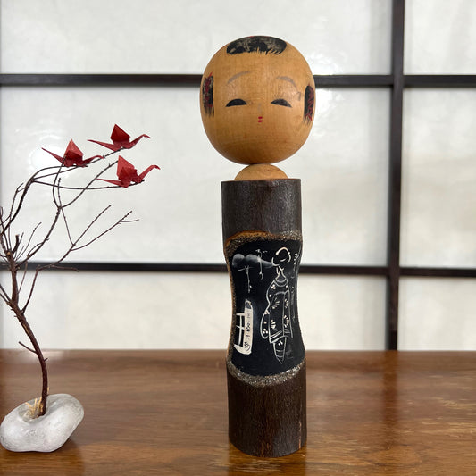 Kokeshi Créative Vintage | Kokeshi souvenir | décor peint d'une geisha
