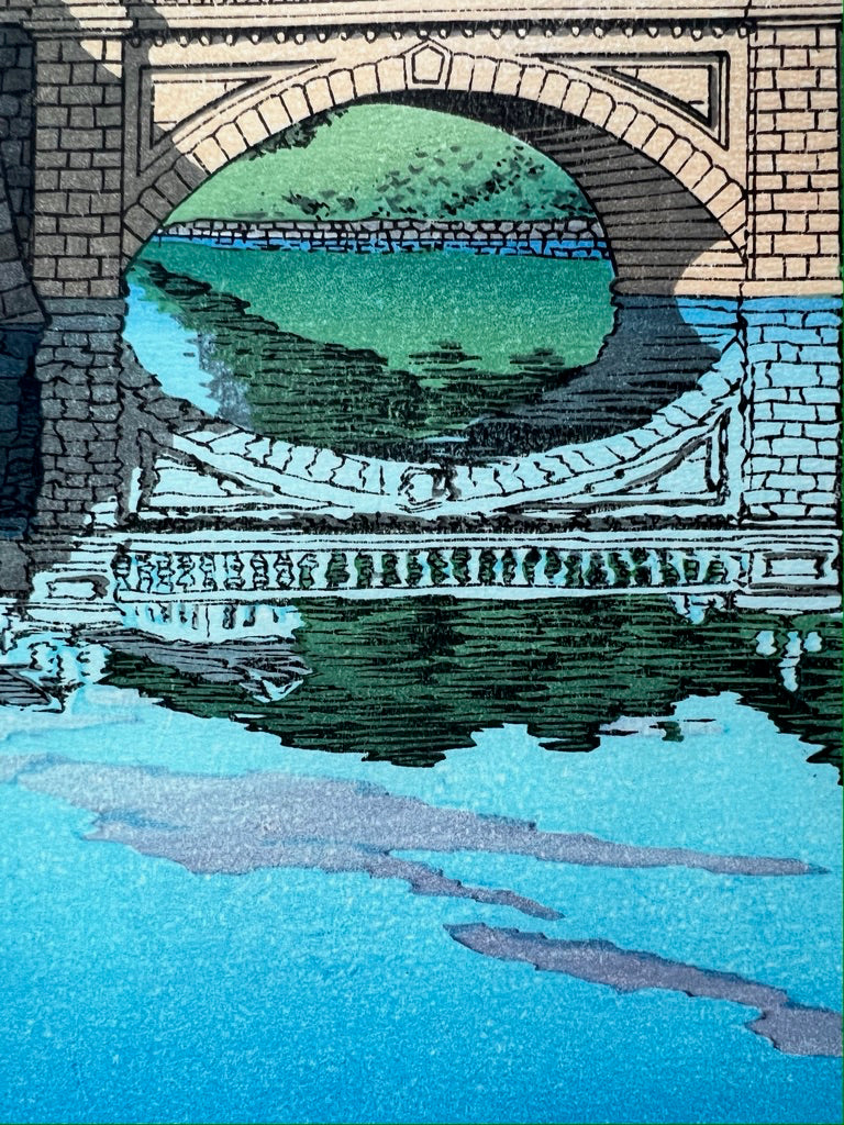 estampe japonaise hasui pont niju lever du jour detail, le reflet du pont dans l'eau bleue