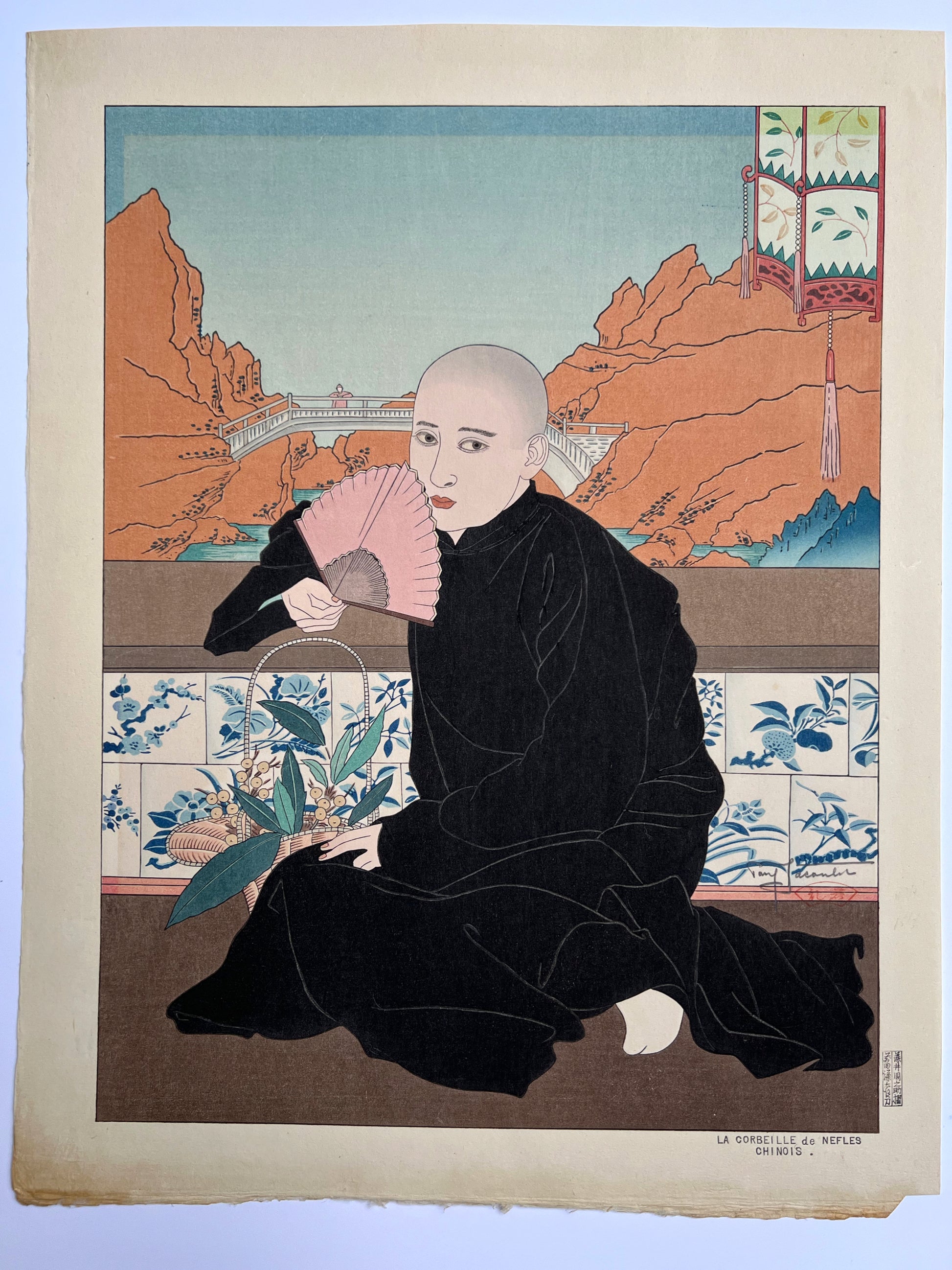 estampe japonaise homme en kimono noir assis , tenant un éventail